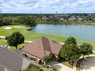 520 Camilla Ln, Lantana, TX 76226