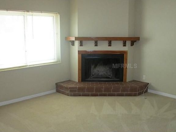 4th image of 914 S Evergreen Ave