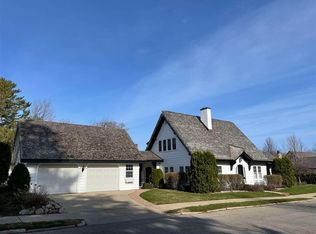 304 Kalamazoo Ave, Petoskey, MI 49770