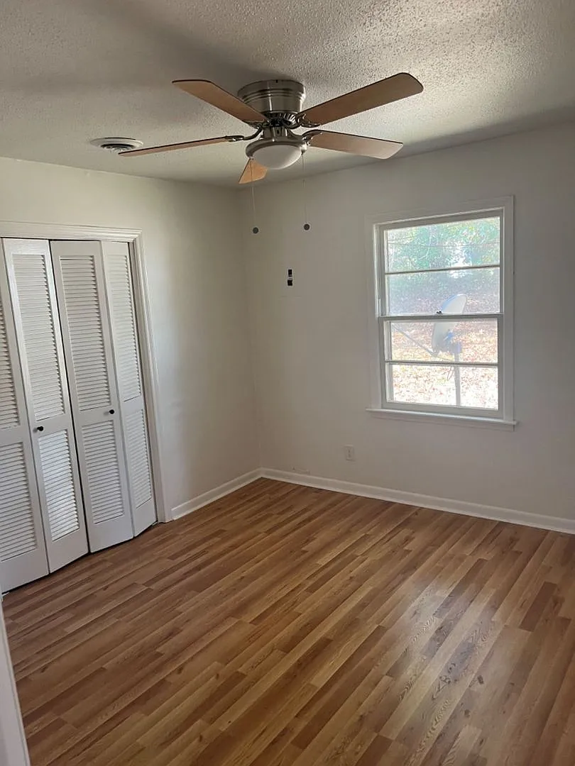 Coming Soon! Charming Newly Renovated Duplex in Belmont Available Now! — Photo 4