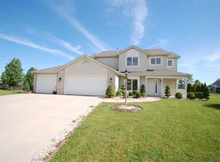 12426 Cliff View Ct, Fort Wayne, IN 46818