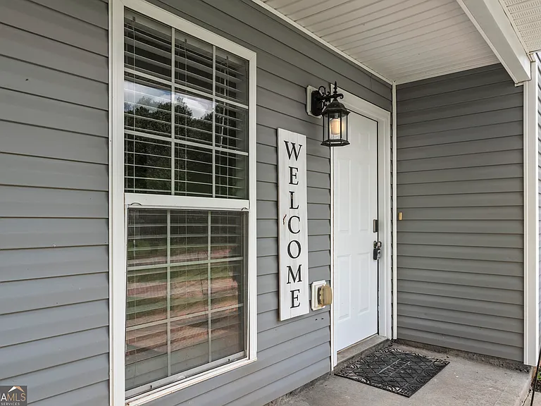1091 Creek Point — Photo 3