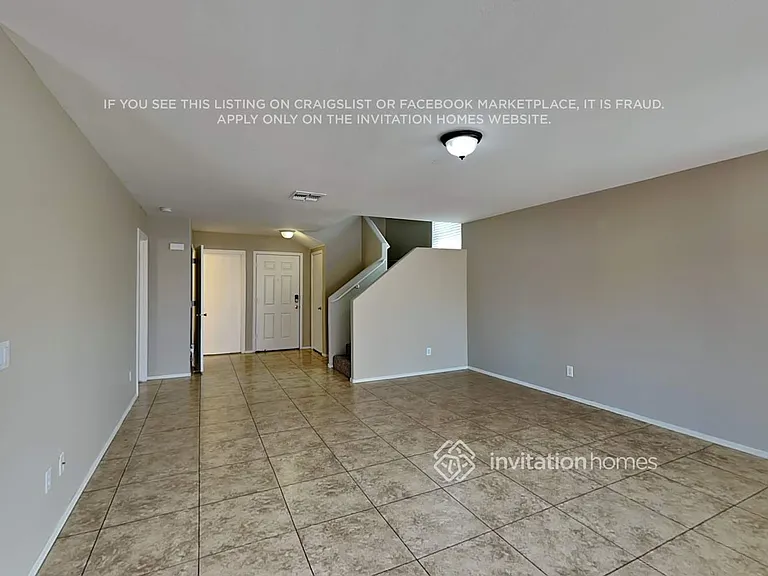 11821 W Laurel Ln — Photo 4