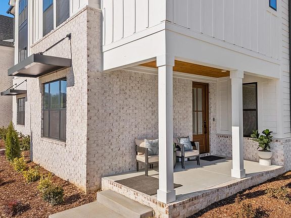 The Ballar B Exterior