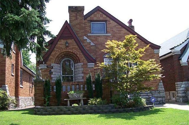 1st image of 6204 Winona Ave