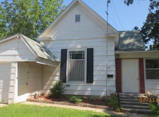 107 W Lafayette St, El Dorado Springs, MO 64744