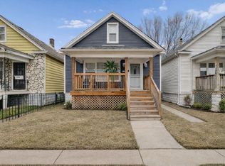 8224 S Saginaw Ave, Chicago, IL