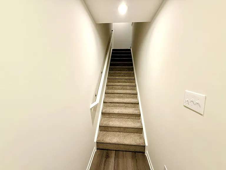 3811 Powell Rd — Photo 3