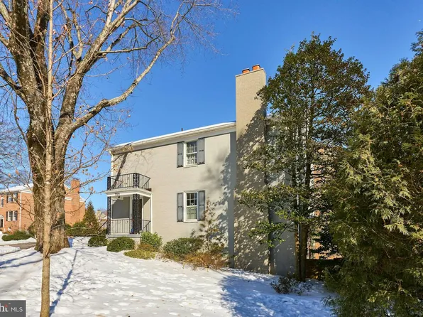 3528 Hamlet Pl #808, Chevy Chase, MD 20815