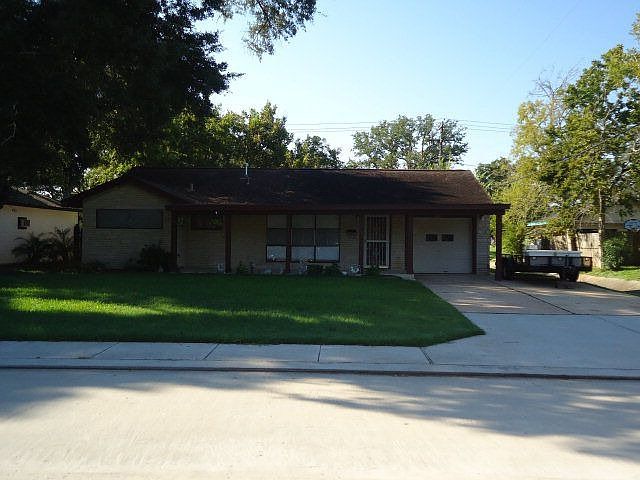 1st image of 118 Jonquil St