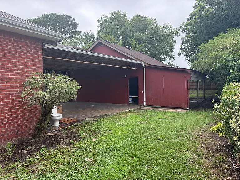 1221 Burlington Rd — Photo 18