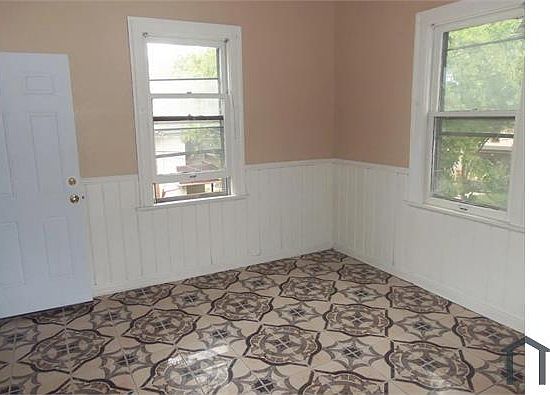 4th image of 3208 W Juneau Ave