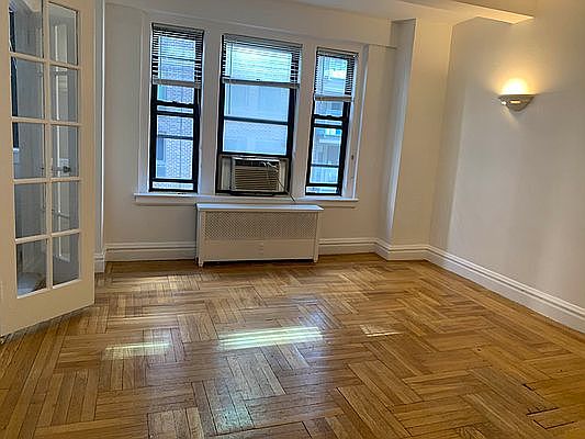 5th image of 127 W 96th St #6S