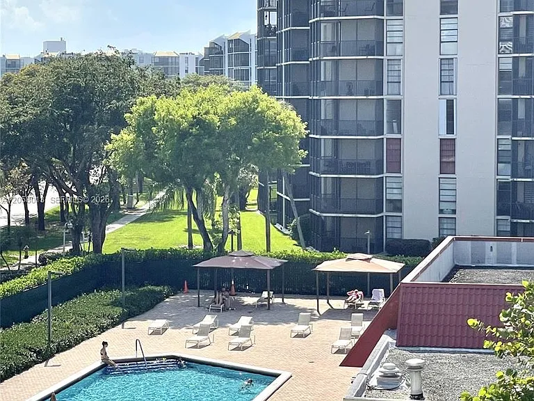 3301 N Country Club Dr #712 — Photo 20