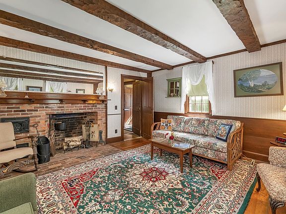 3rd image of 101 Tibbetts Road