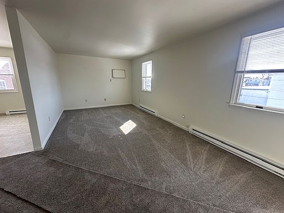 3rd image of 815 W 2nd St #2