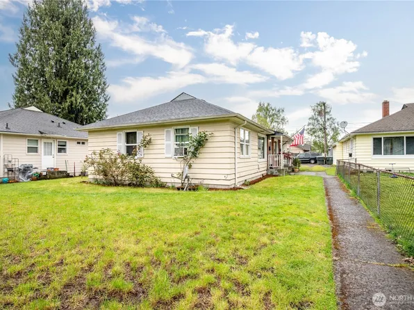 1015 17th, Longview, WA 98632