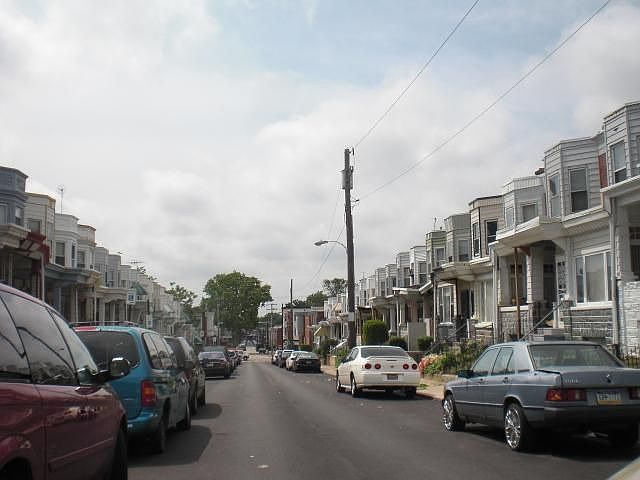 2nd image of 1644 N Edgewood St