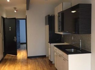 957 Kent Ave, Brooklyn, NY 11205