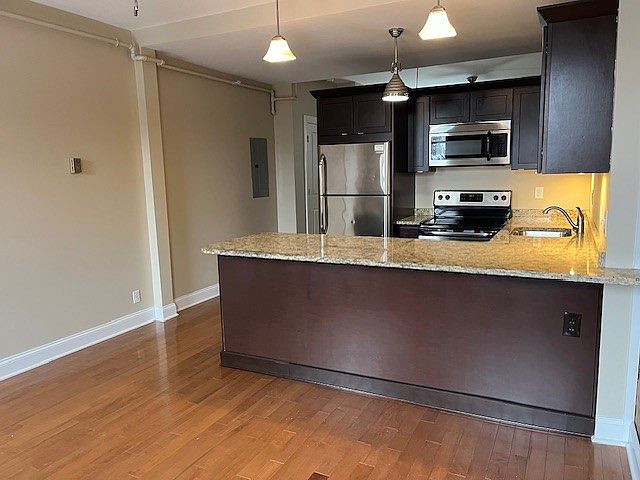 1st image of 14 Saint Louis Pl APT 4