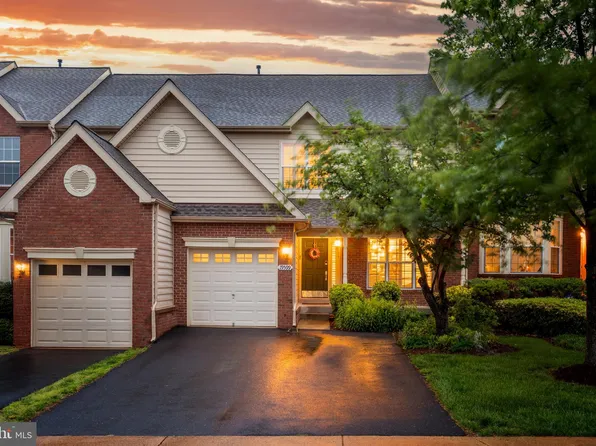 19599 Aspendale Sq, Ashburn, VA 20147