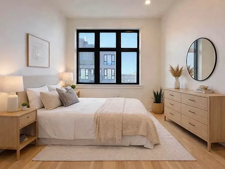 818 Lexington Ave #5F — Photo 4