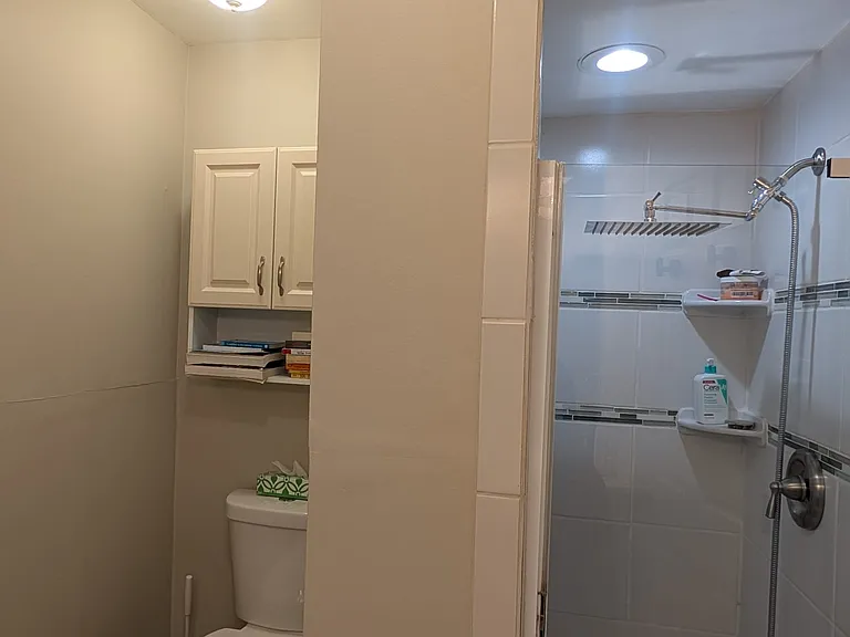 864 Greenshire Ct — Photo 9
