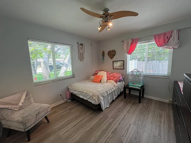 620 NE 9th Ave — Photo 56