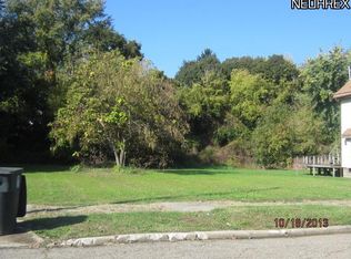 556 Douglas St, Akron, OH
