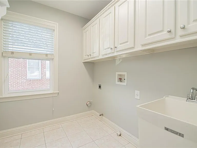 4012 Erin Dr — Photo 58