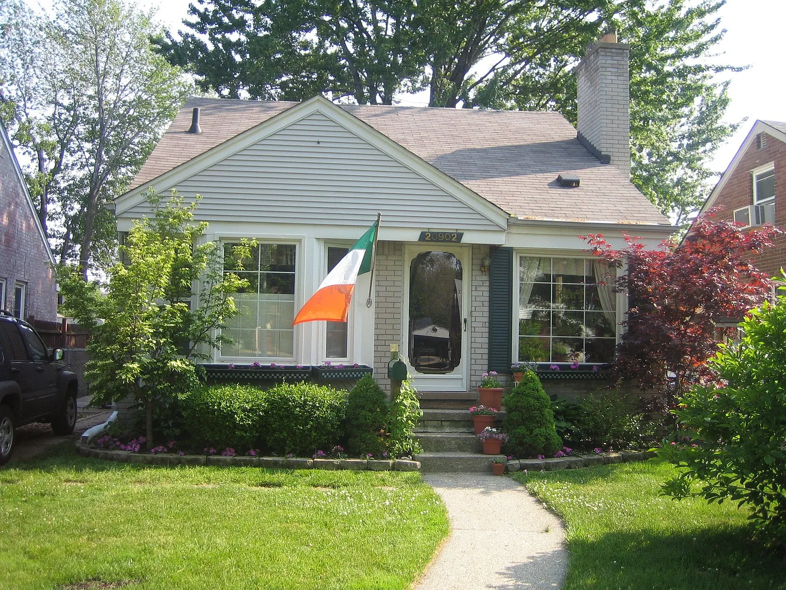 20902 Lennon St photo 1