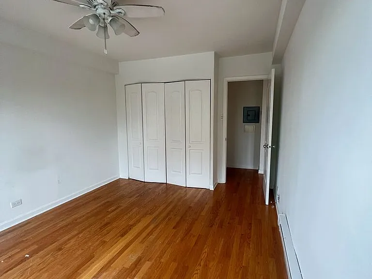 4180 Marine Terrace Apartments — Photo 141