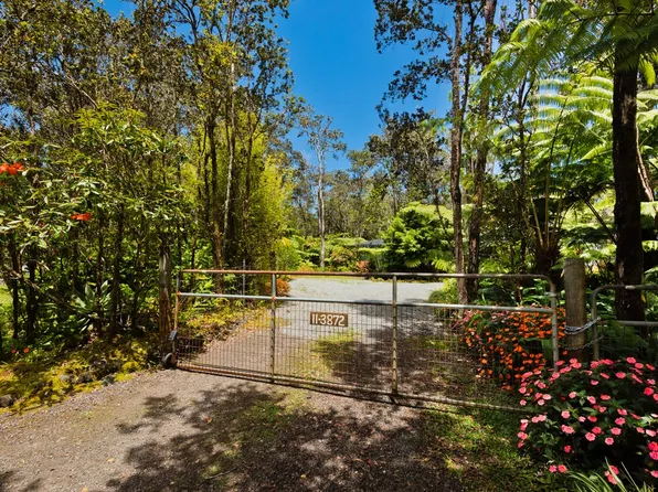 11-3872 10th St, Volcano, HI 96785