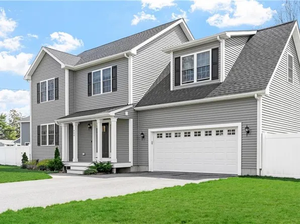 488 Long St, Warwick, RI 02886