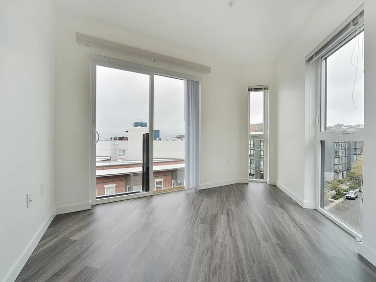 Encore Belltown Apartments — Photo 12