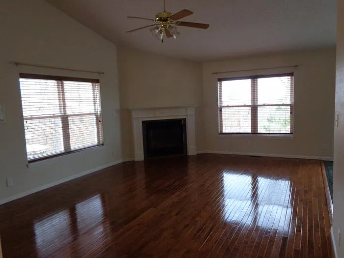 22275 Leeds Dr #B — Photo 2