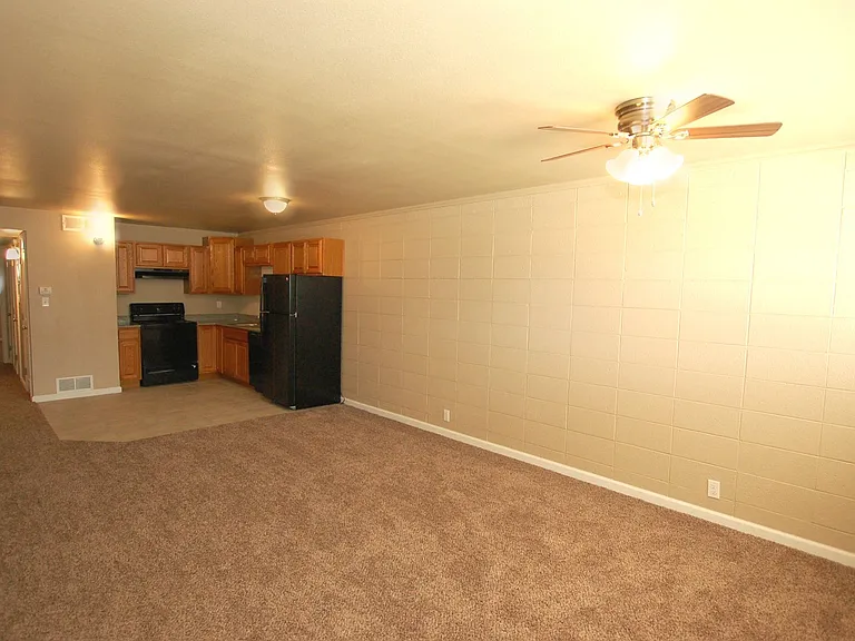 Welcome to Coronado Crossing Modern Comfort in Central Lubbock — Photo 5