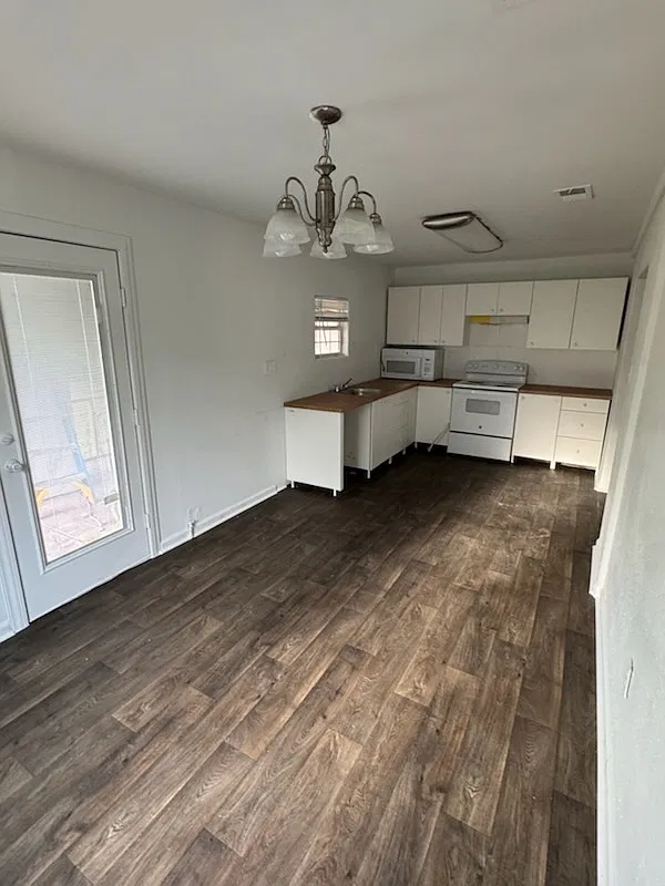 3 bed, 1155 sqft, $1,650 — Photo 4