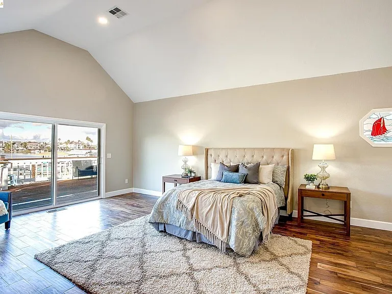 Reef Ct — Photo 13