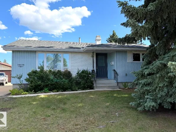 10439 37th Ave NW, Edmonton, AB T6J 2H9