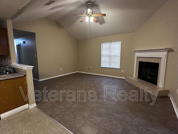 5th image of 13425 Warren Dr