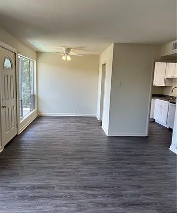 3rd image of 310 Jewel St #301