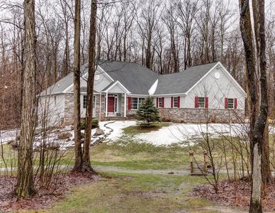 13755 Montclair Dr, Chardon, OH, 44024