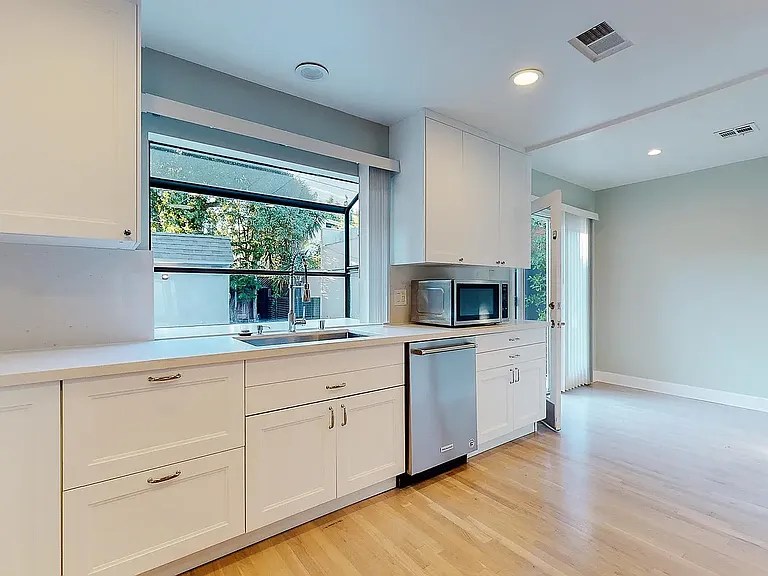 363 Huntley Dr — Photo 38
