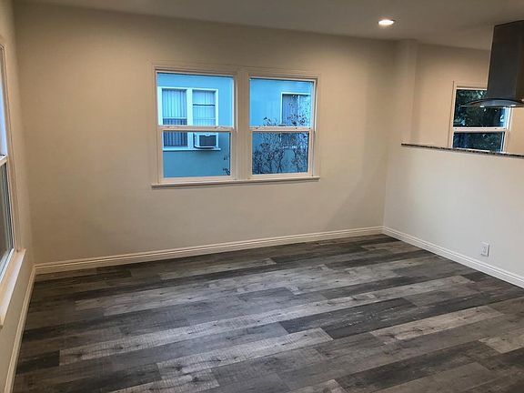 4th image of 1035 W Glenoaks Blvd