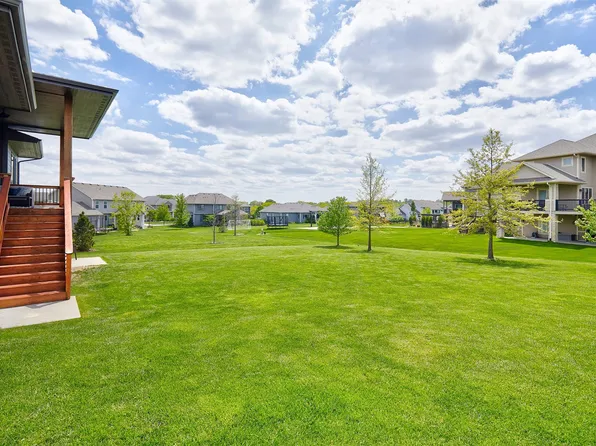 4722 152nd St, Urbandale, IA 50323