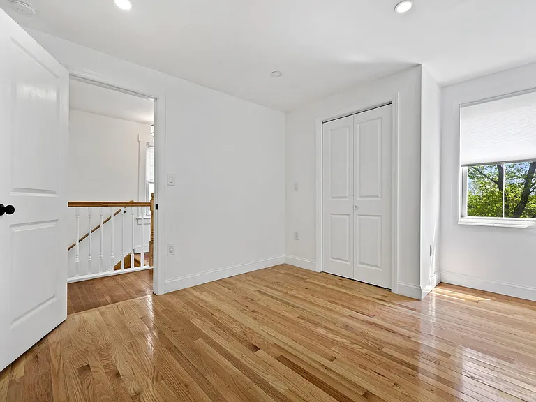 300 Bruce Park Ave #1 — Photo 16