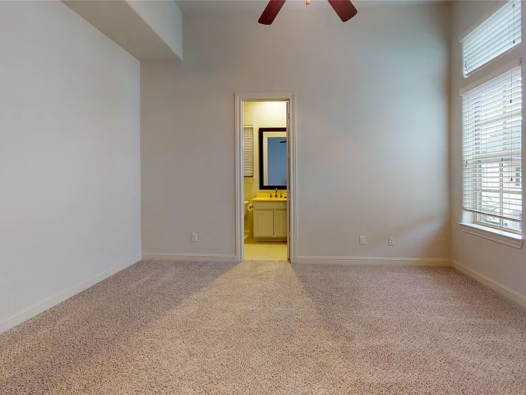 1708 Upland Lakes — Photo 27