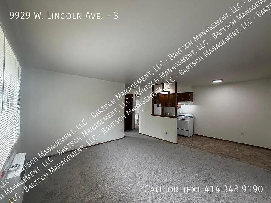 Studio, $950 — Photo 4
