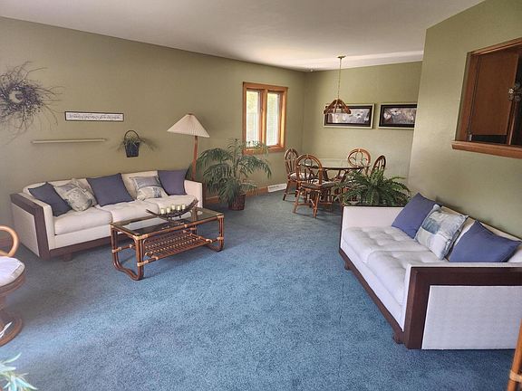 5th image of 208 Cypress Ct